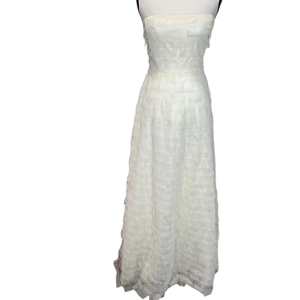 BCBG Max Azria Strapless Evening Off White Maxi Tiered dress Casual Wedding 4 - Picture 1 of 8